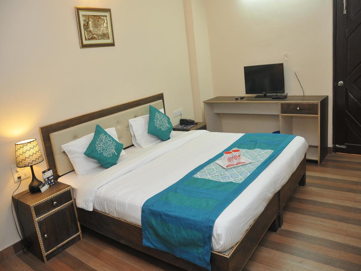 Oyo 3028 Season 4 Hotel Patna  Buitenkant foto